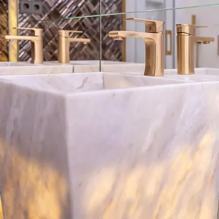 Vivendos - Tr17 - Roca Chica * Torremolinos