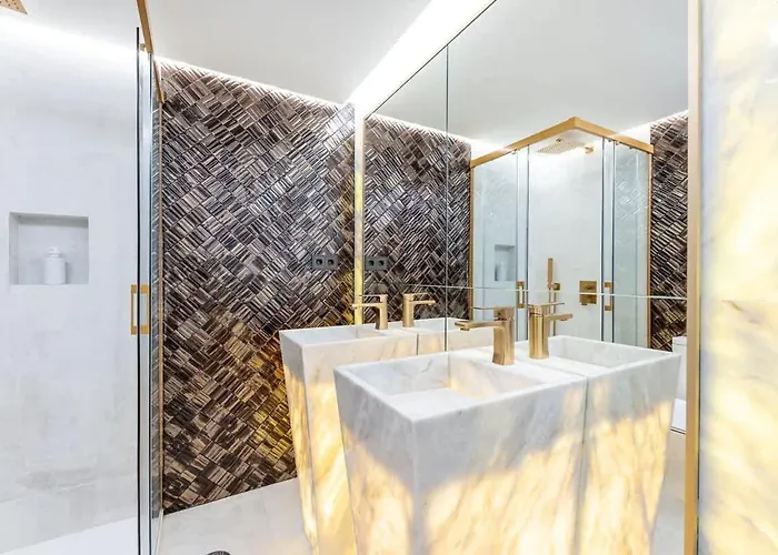 Vivendos - Tr17 - Roca Chica * Torremolinos